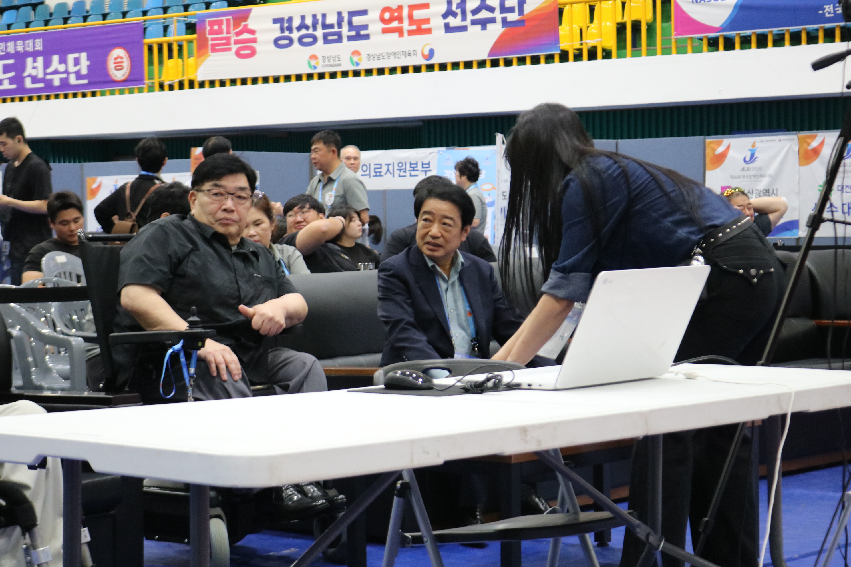 전) 대한장애인체육회 이명호 회장님 역도 경기장 방문해주셨습니다