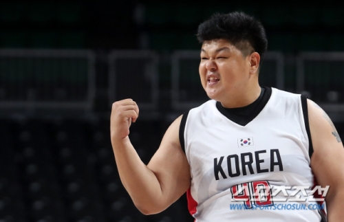 [기사] [도쿄패럴림픽]\"8강 가즈아!\" 韓휠체어농구,21년만의 패럴림픽 감격승