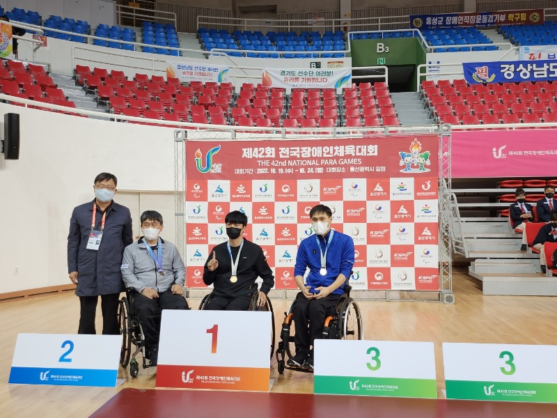 남자 단식 2 시상.jpg