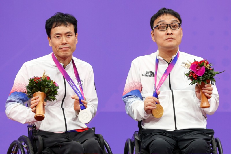 탁구 주영대(오른쪽) 남기원 3.jpg